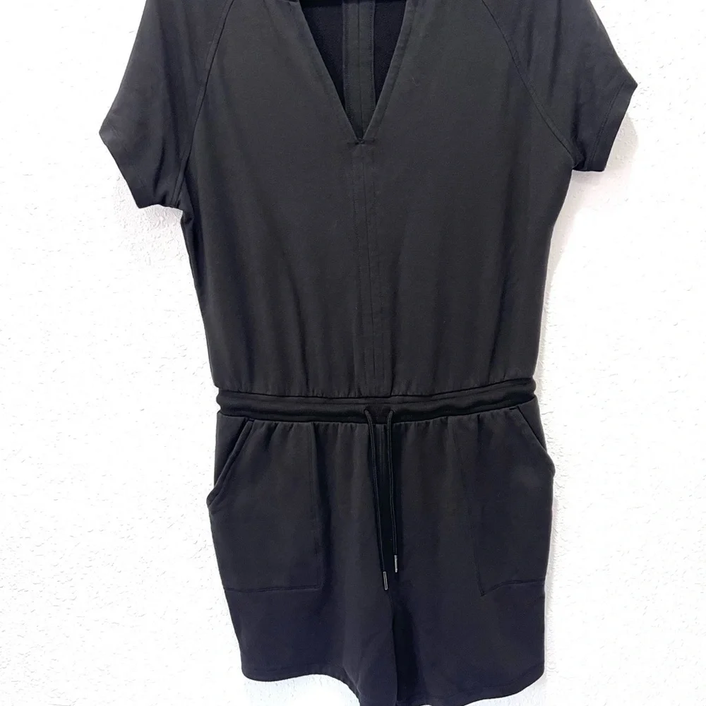 Athleta preowned chic